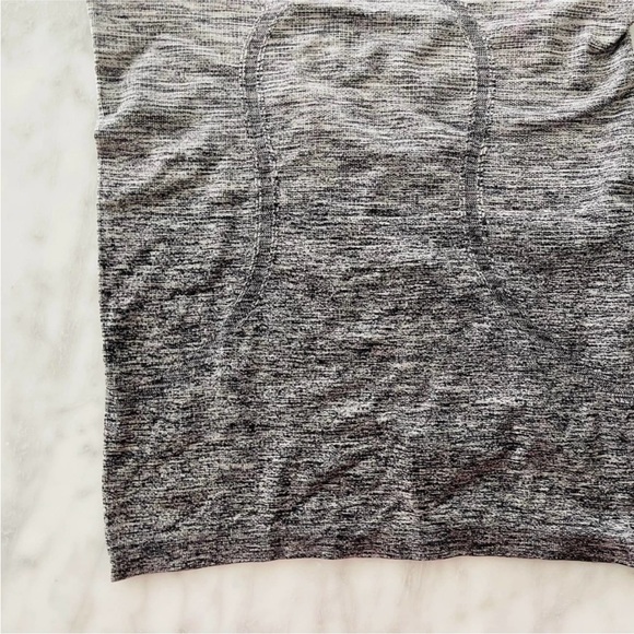 LULULEMON Swiftly Tech Racerback Ombre Graphite Black 4 Run Gym Cardio Crossfit - Picture 3 of 6